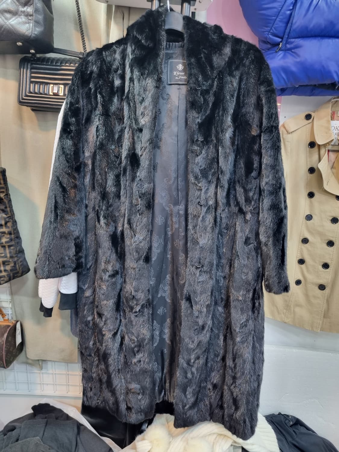 진도 끌레베 블랙 밍크 롱코트 상품이미지2