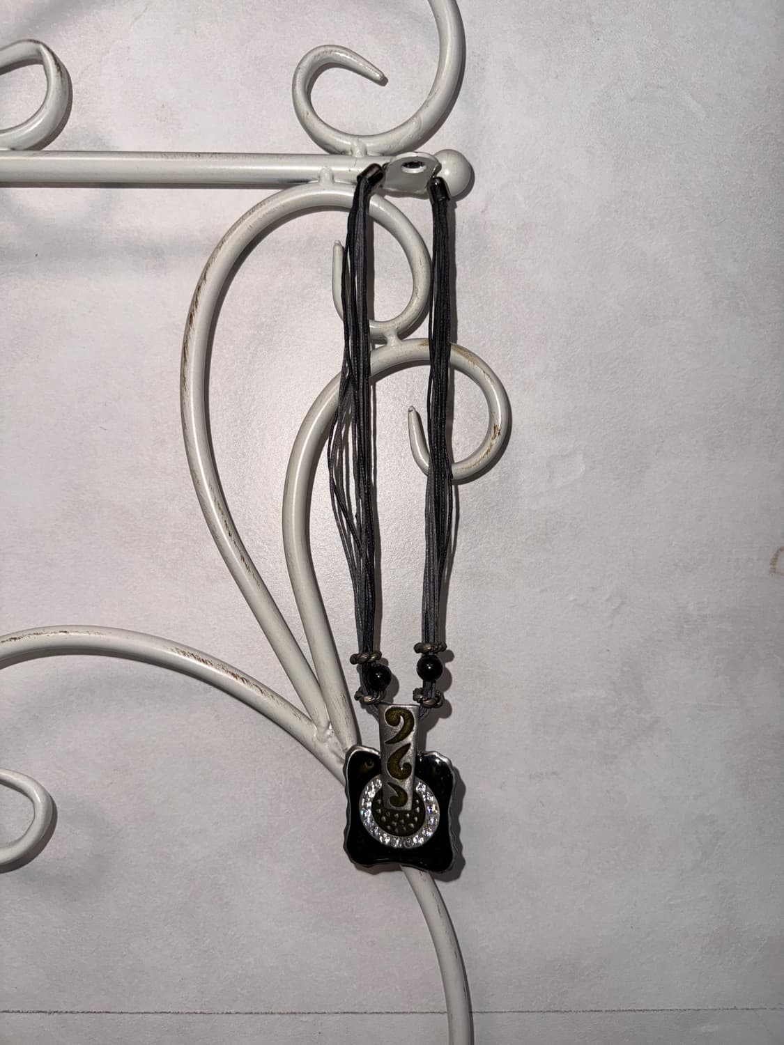 Khaki bold oriental gemstone necklace 상품이미지3