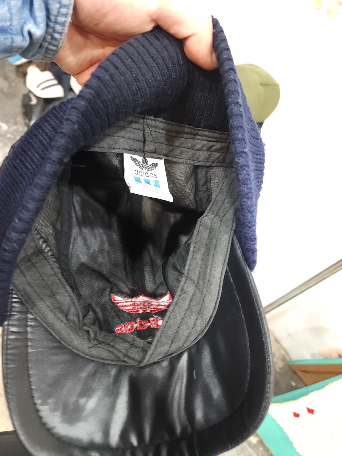 아디다스 데상트 90s 자수로고 귀달이 캠프캡

 상품이미지5