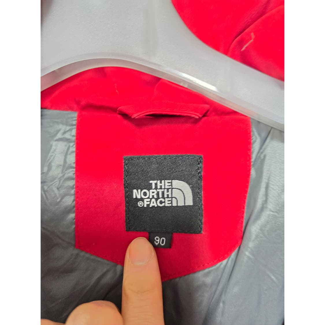 택포// 노스페이스 빨간색 겨울 파카 (90) 상품이미지2