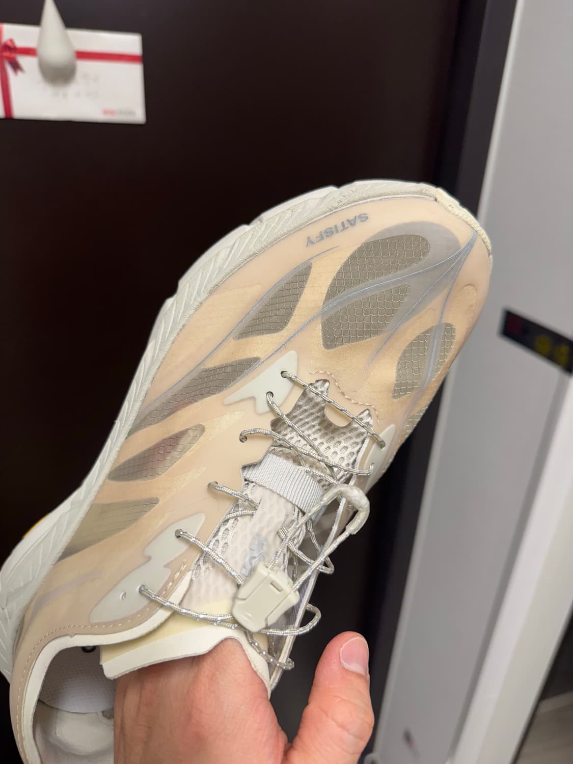 호카 x 새티스파이 마파테 스피드 4 라이트 본 270 상품이미지5