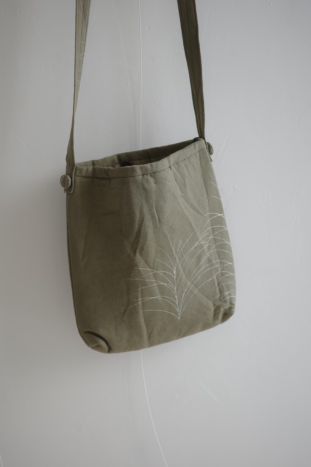 Vintage khaki crossbag 상품이미지2