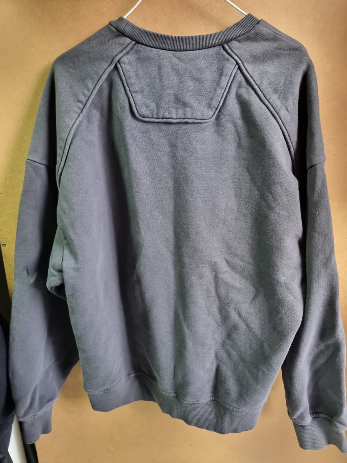 준지 커먼트 다잉 남성 맨투맨  상품이미지2