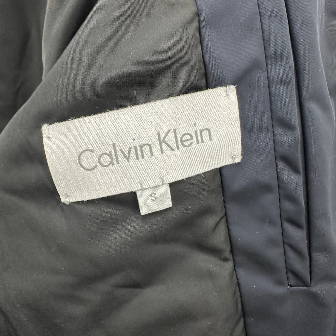 90 캘빈클라인 남자 숄더 램스킨 점퍼 상품이미지4