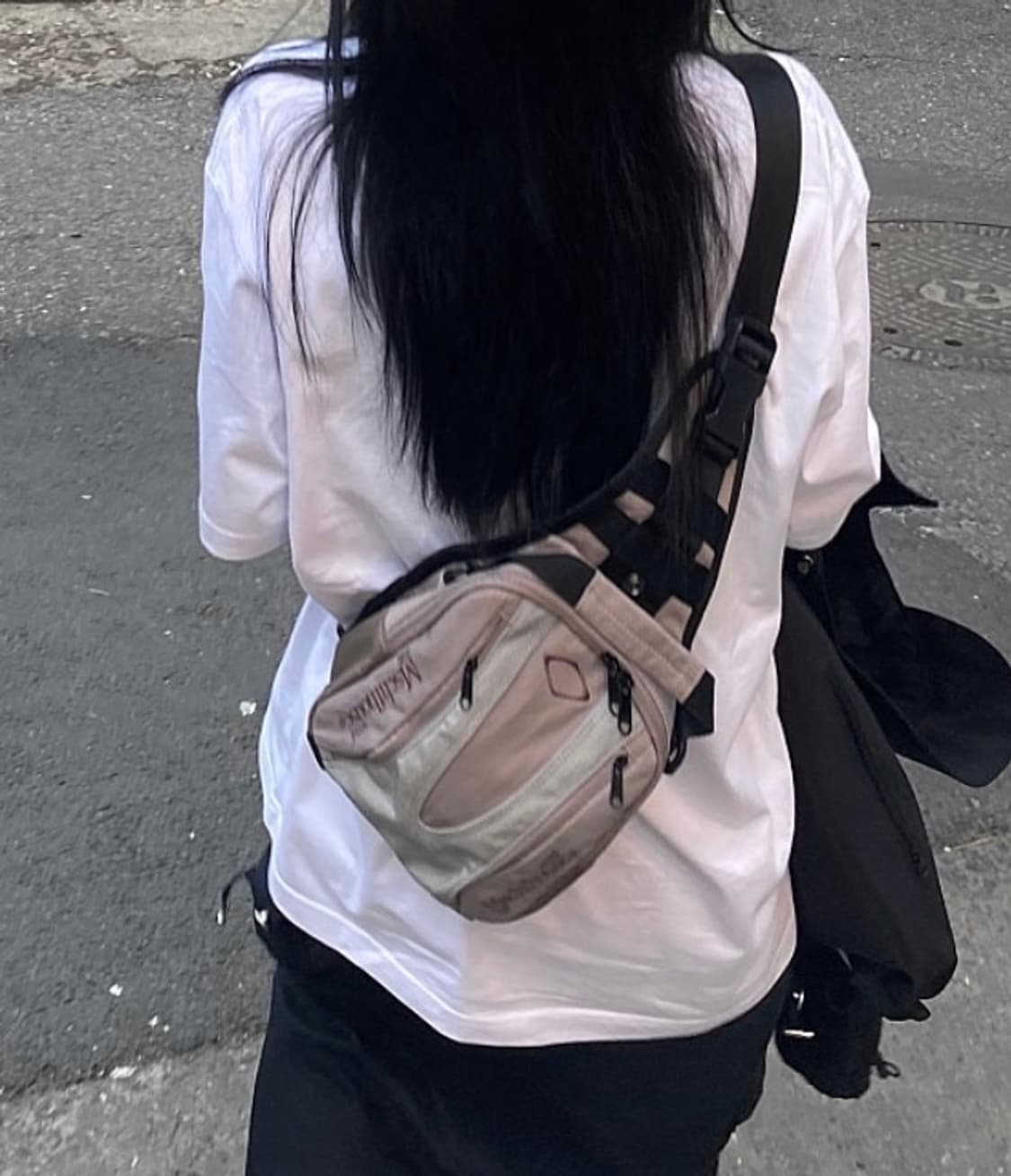 급처) 미스치프 롬버스 슬링백 핑크 그레이 상품이미지2