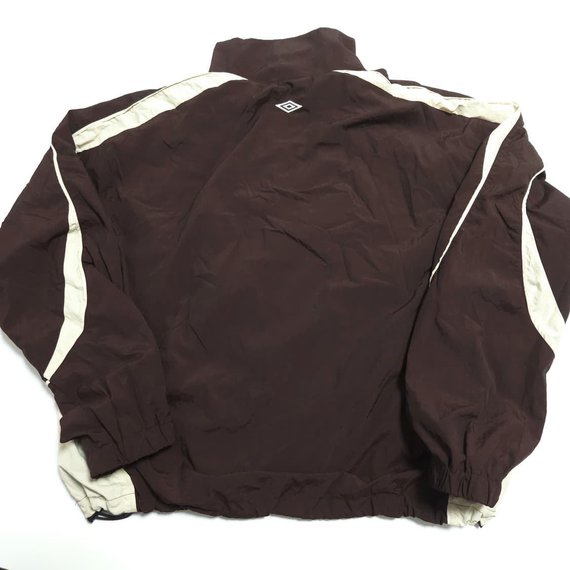 엄브로 프릭스스토어 별주 트랙 바람막이 자켓 브라운 상품이미지5