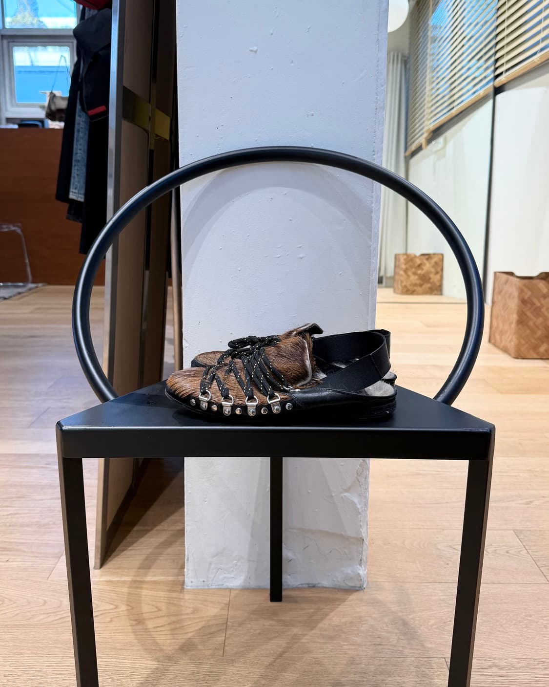 몽클레르 헤어온 레더 레이스 샌들 상품이미지4