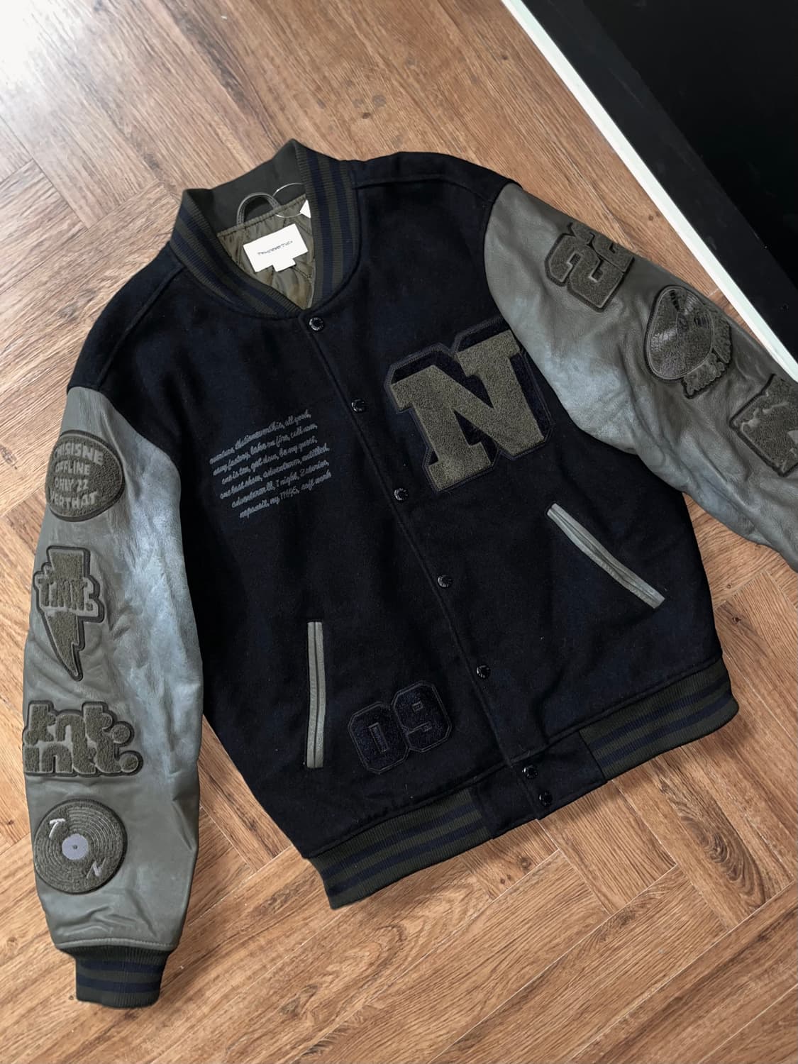 디스이즈네버댓 레코드 바시티자켓 상품이미지1