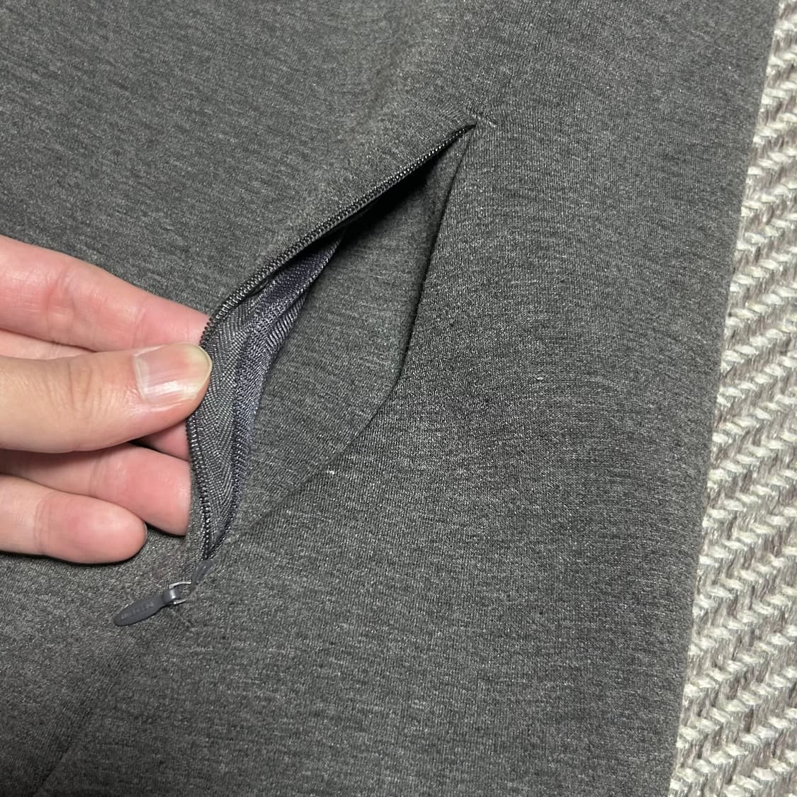 [S] Descente 데상트 우먼즈 챠콜 후드집업 자켓 상품이미지4