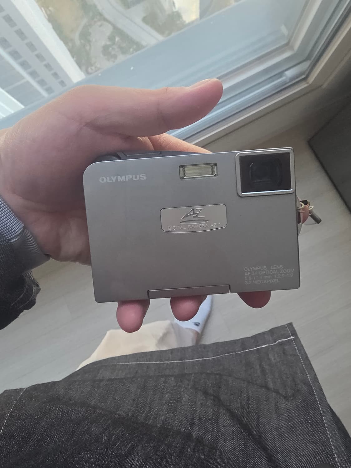 올림푸스 AZ-1 디지털 카메라 실버 전지현디카 s급 상품이미지1