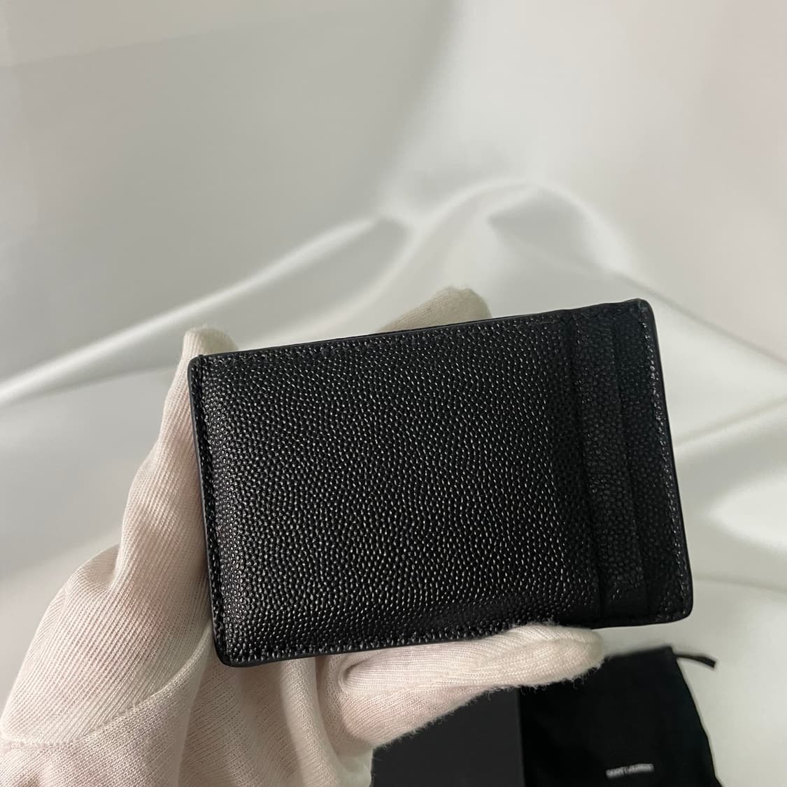 생로랑 업다운 카드지갑 풀박스 블랙 금장 A+급 풀박 상품이미지4