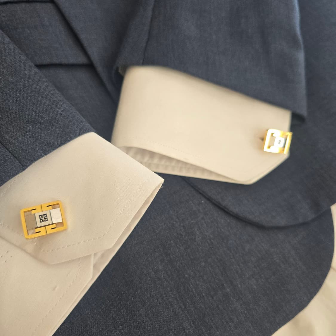 지방시 정품 명품 넥타이핀,커프스세트 5.2cm A+등급  J4
 상품이미지9