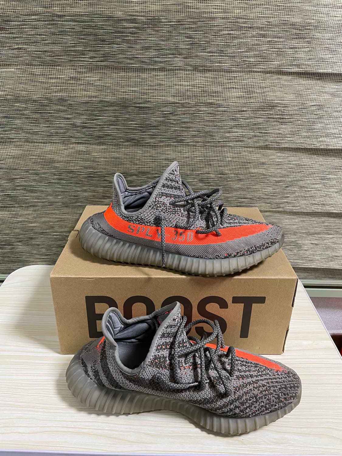 아디다스 이지부스트 350 V2 벨루가 275 상품이미지2