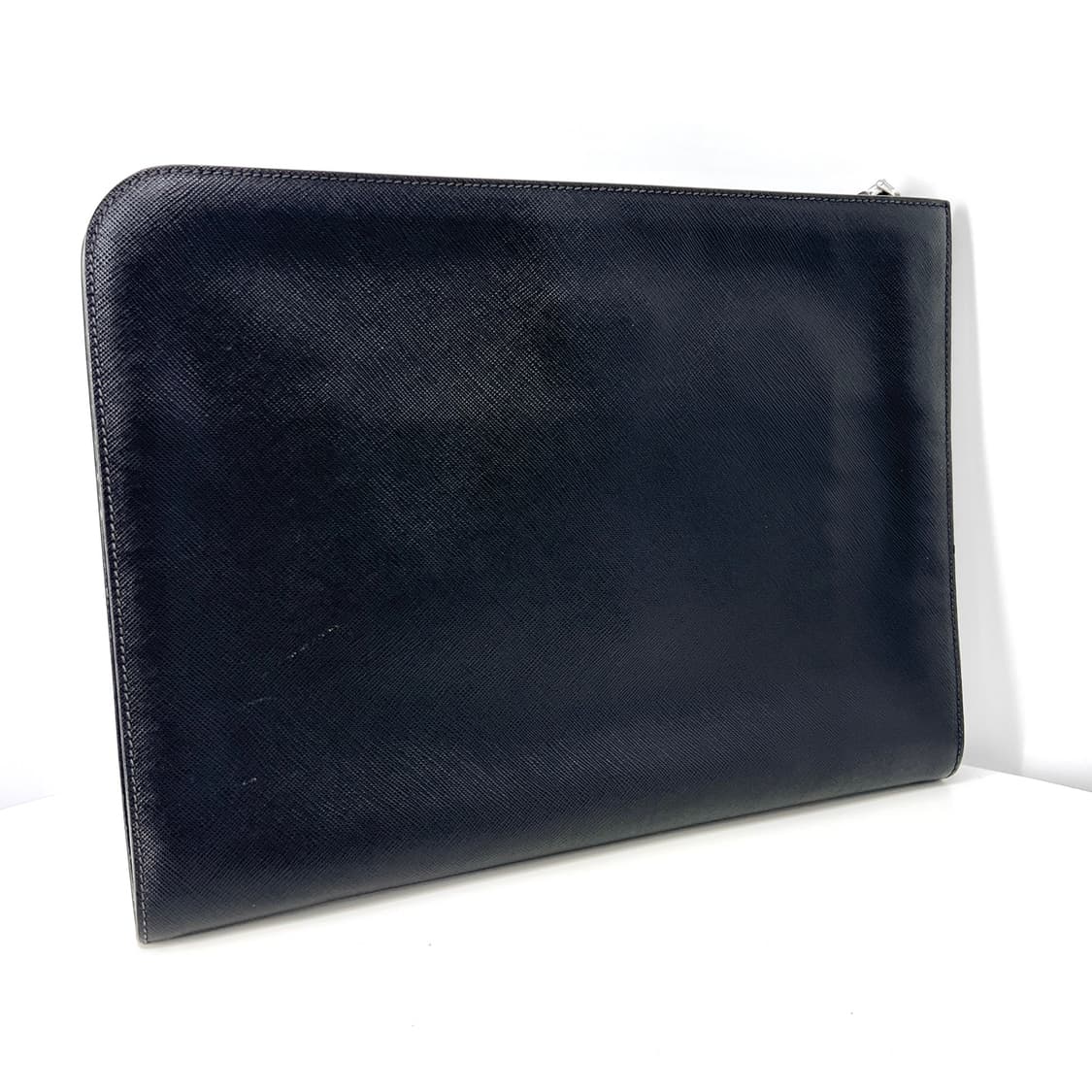 프라다 사피아노 삼각로고 클러치백 블랙 상품이미지4