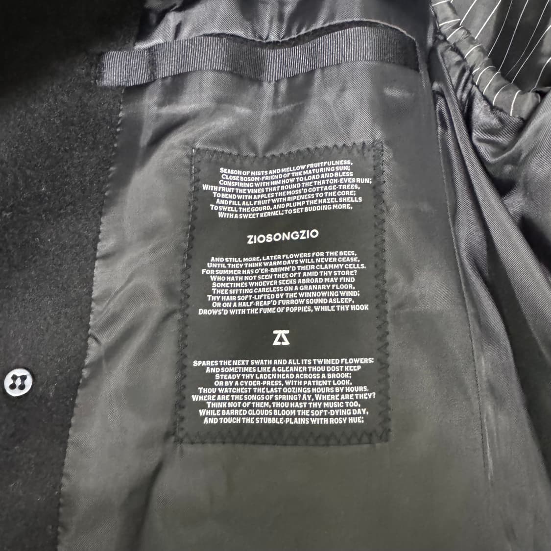 지오송지오 블랙 더블 버튼 롱 코트 95 상품이미지5