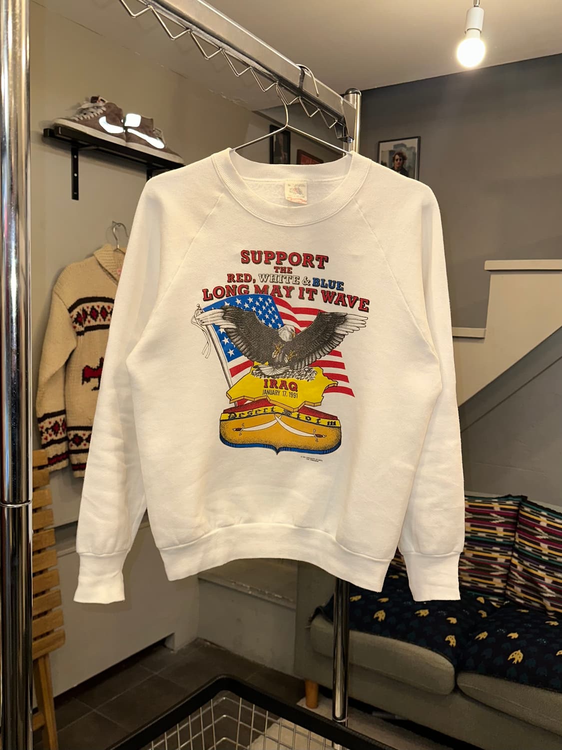 90’s USA, IRAQ The Gulf war print sweats 상품이미지3