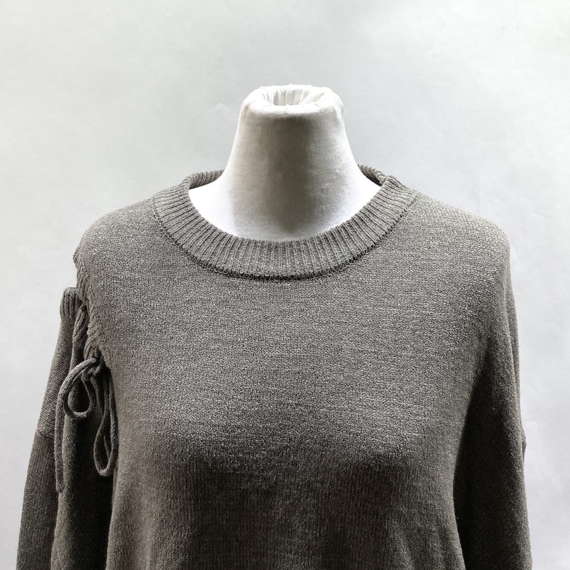 육육걸즈 2023 여 끈포인트 니트 FREE  상품이미지2