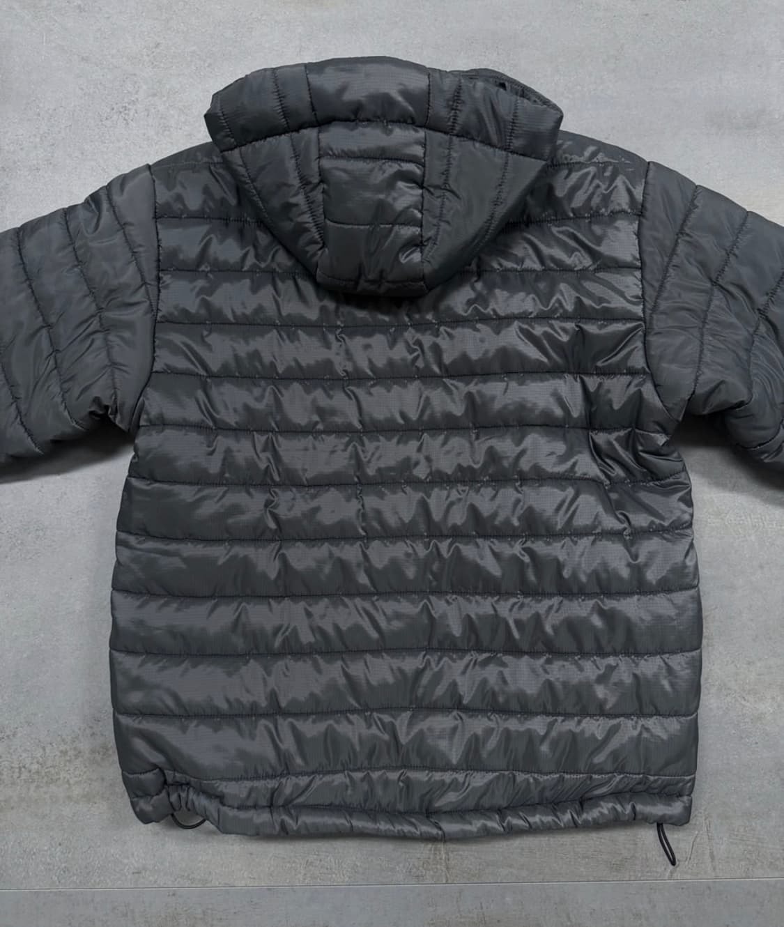 스투시 먹색 경량패딩 상품이미지3