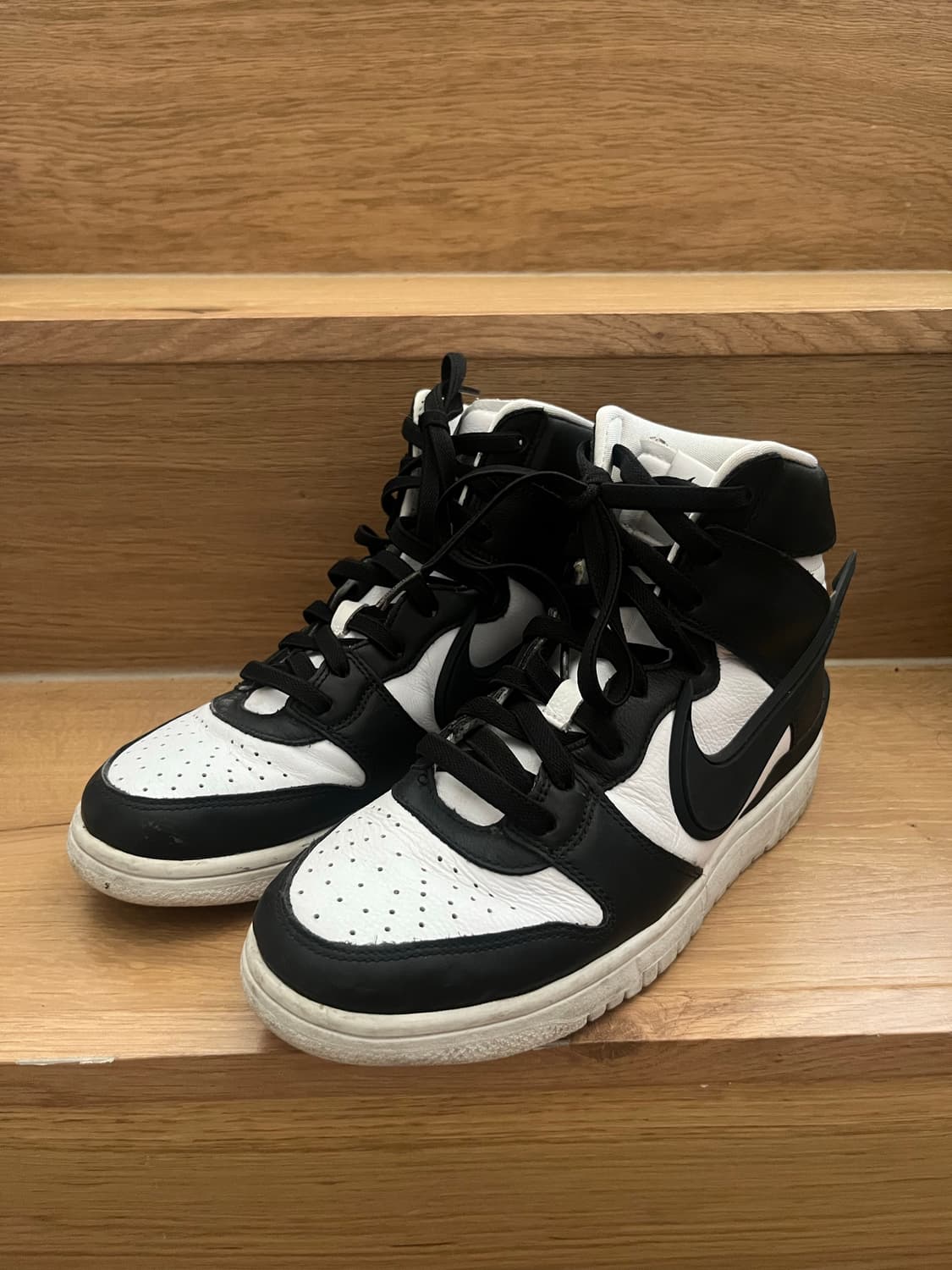 나이키 x 앰부쉬 덩크 하이 블랙/화이트 스니커즈 250 상품이미지2