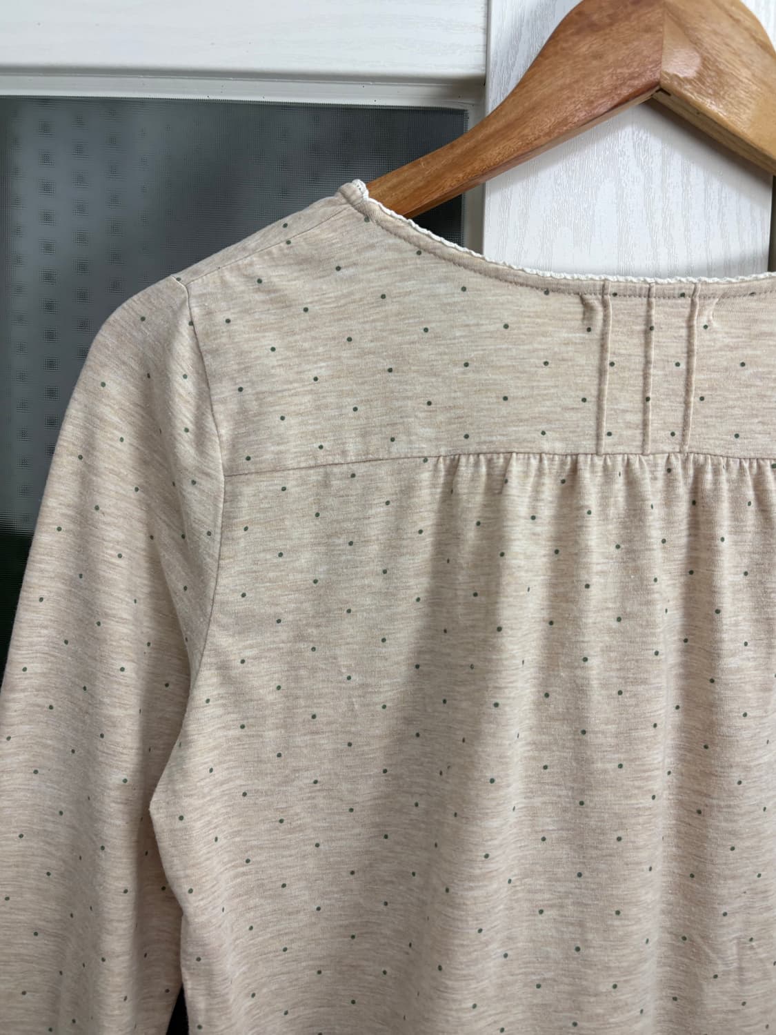 베이지 도트 긴소매 티셔츠 상품이미지6