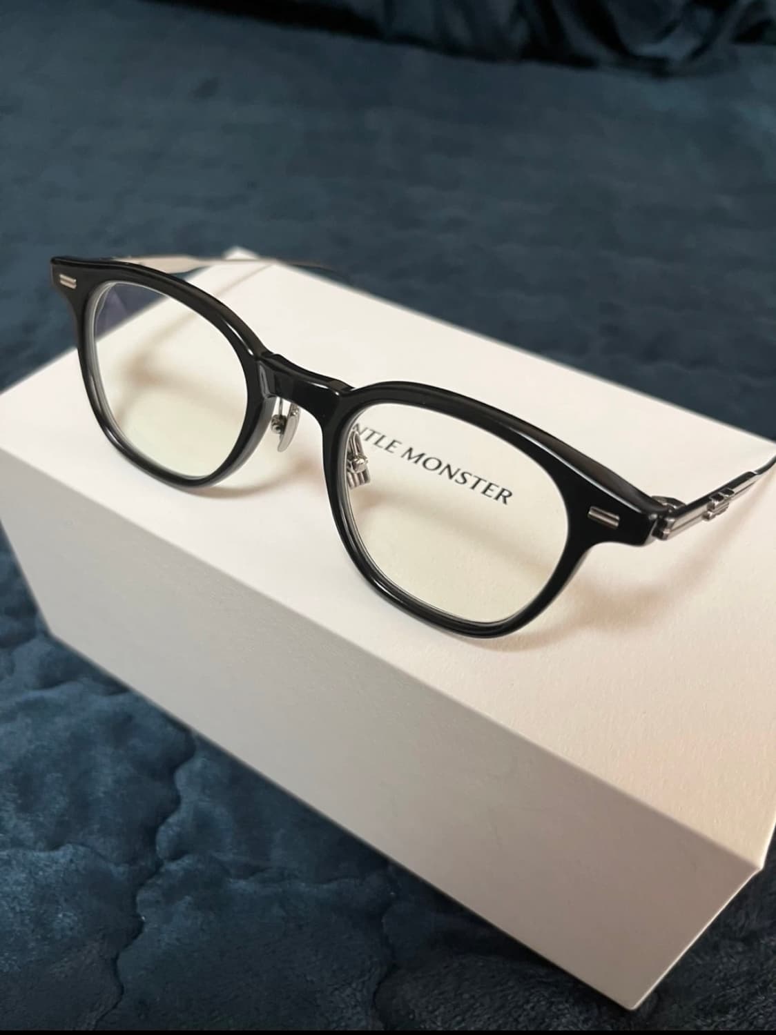 젠틀몬스터 롭rob 블랙 판매합니다 상품이미지1