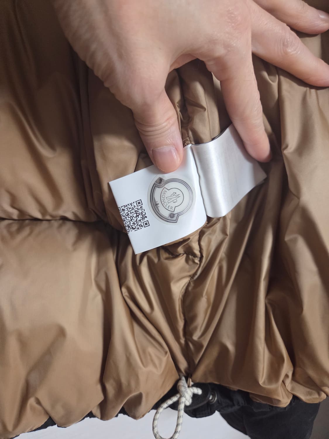 몽클레어 팜앤젤스 페딩 블랙 상품이미지4