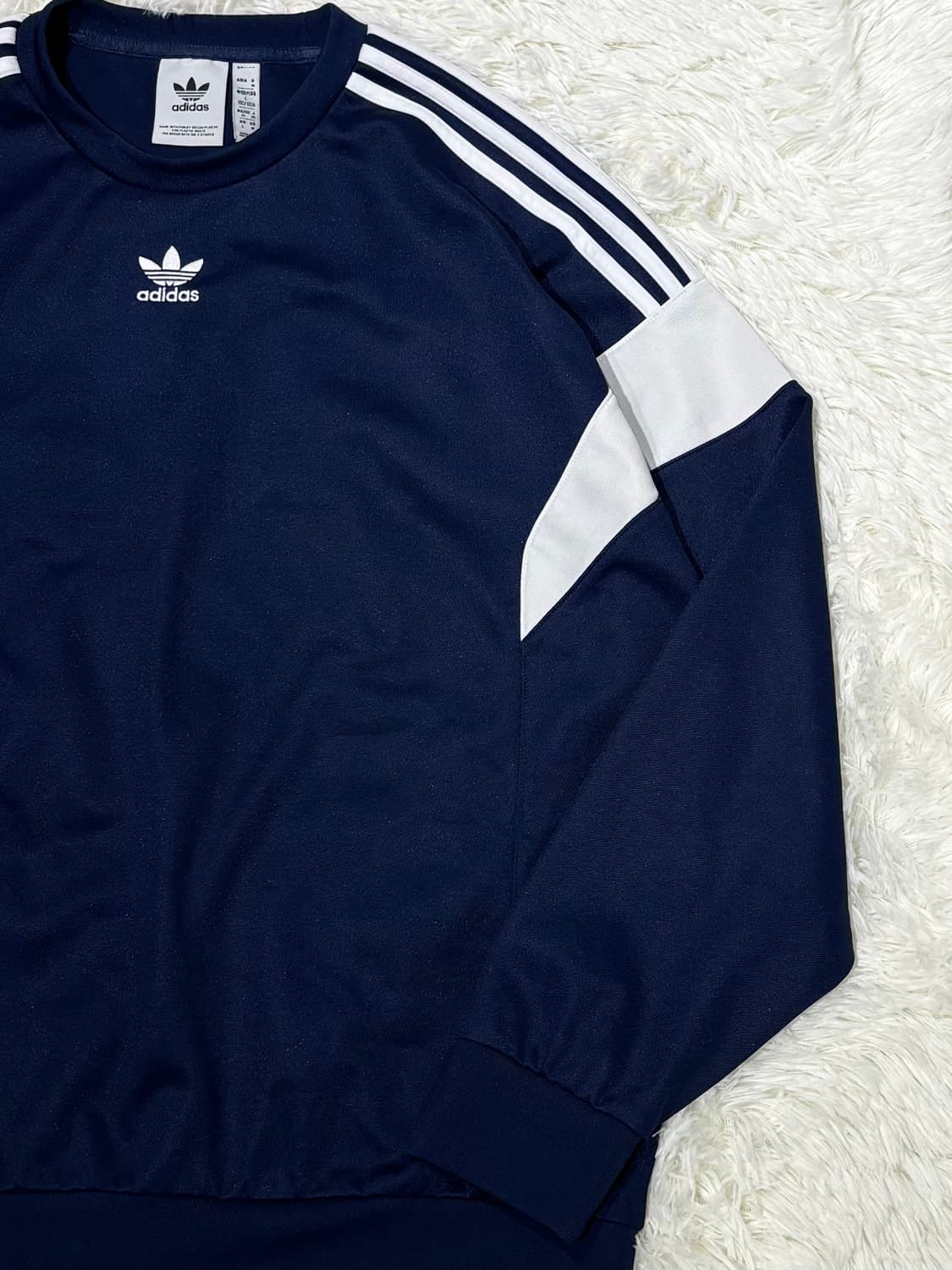 아디다스 미드 스몰로고 맨투맨 상품이미지5