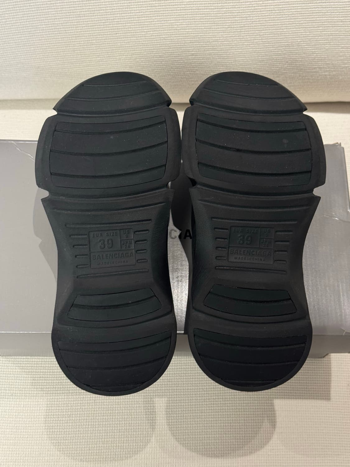 [39] BALENCIAGA 발렌시아가 몰드 슬라이드  상품이미지2