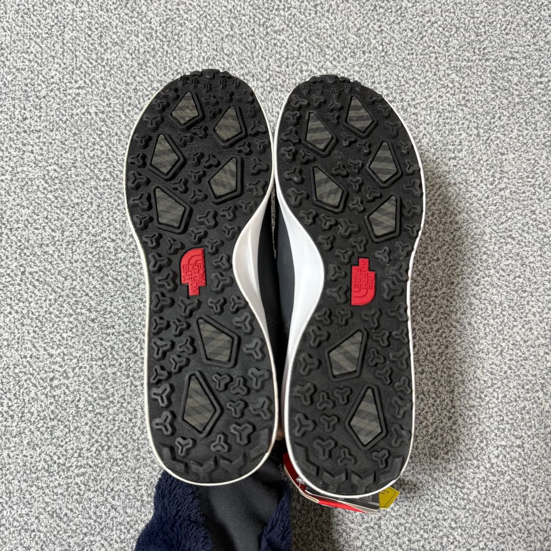 [새상품] 노스페이스 패딩 방한화 250 상품이미지5