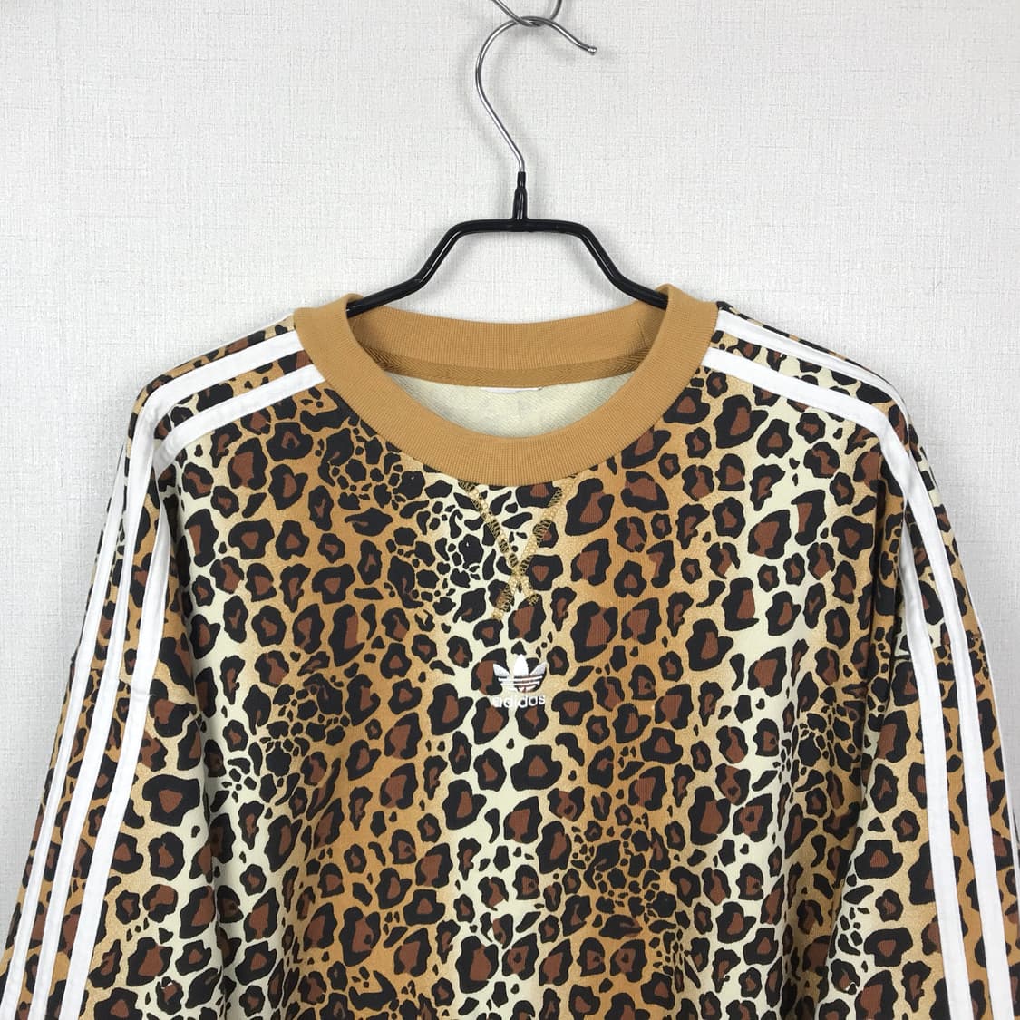 아디다스 오버핏 레오파드 호디 맨투맨 티셔츠 여성S 상품이미지2