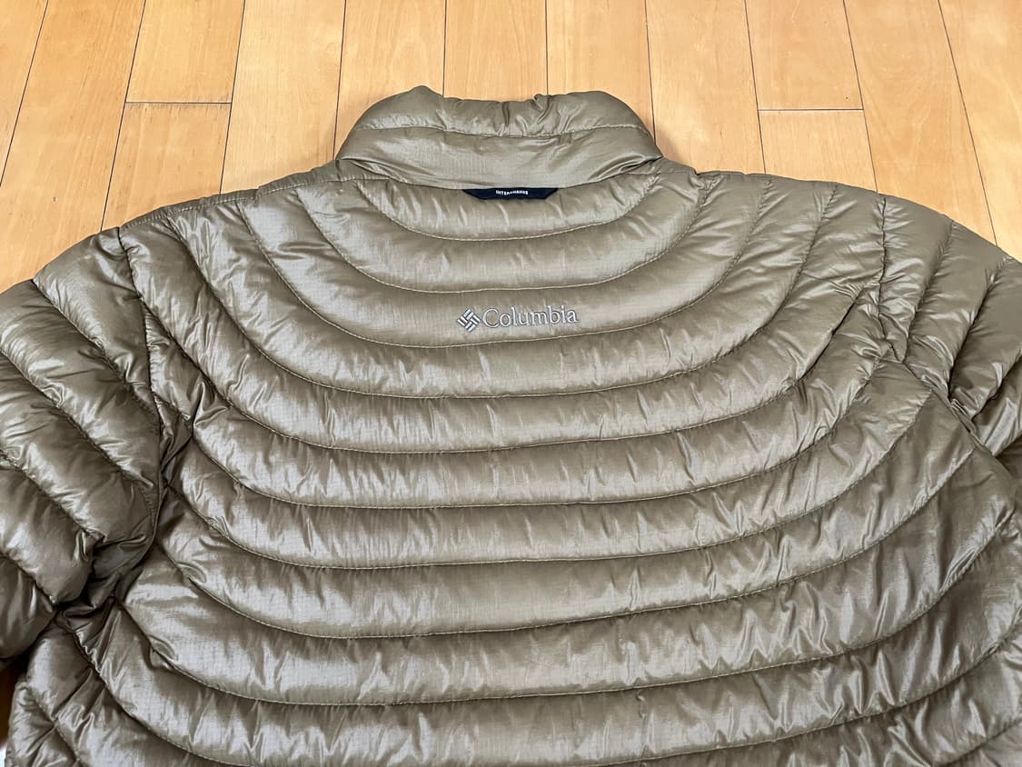 컬럼비아 경량 패딩 Size 105  상품이미지4