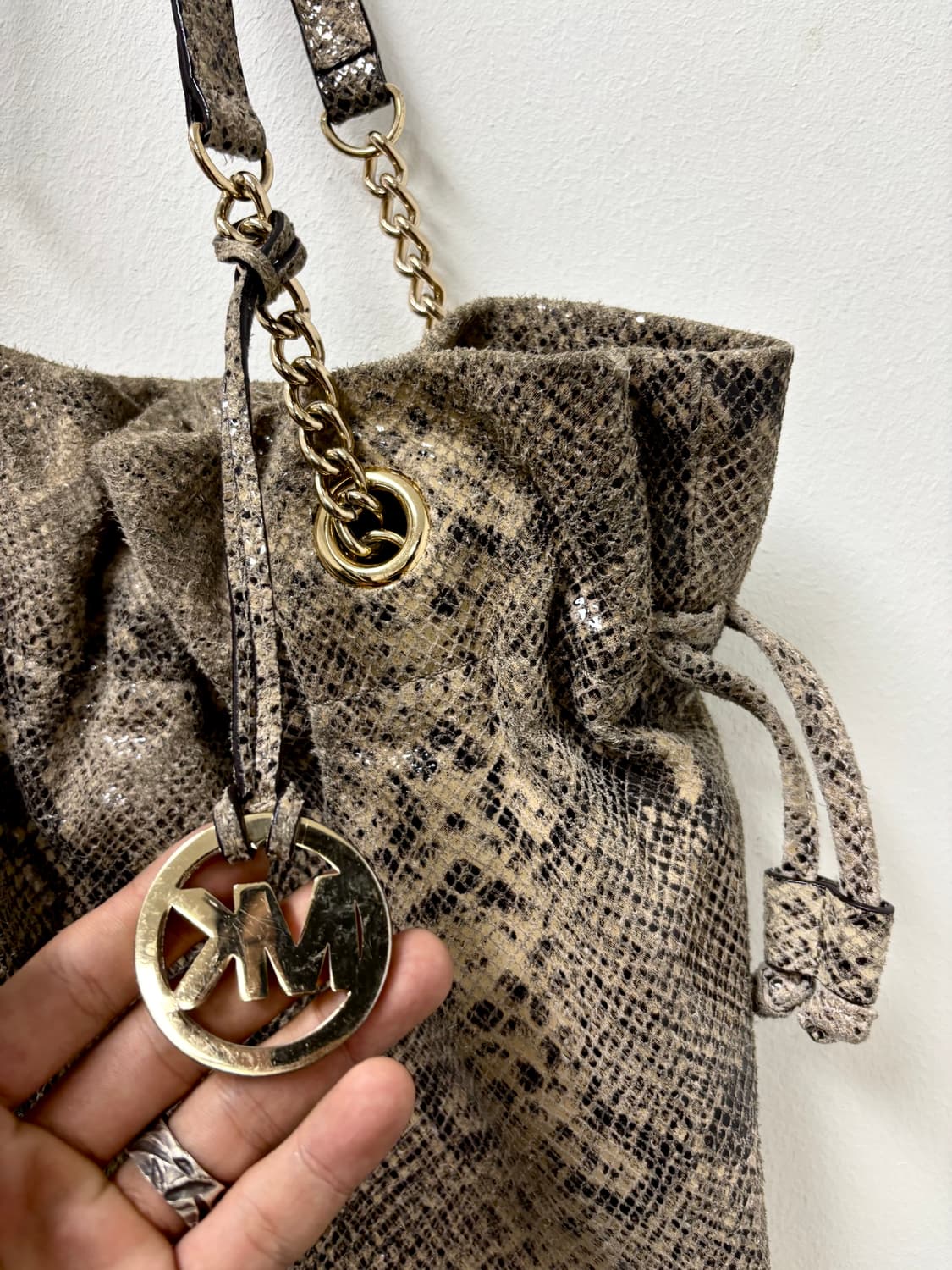 “Michael Kors” 00’s Mood Python Bag 상품이미지3