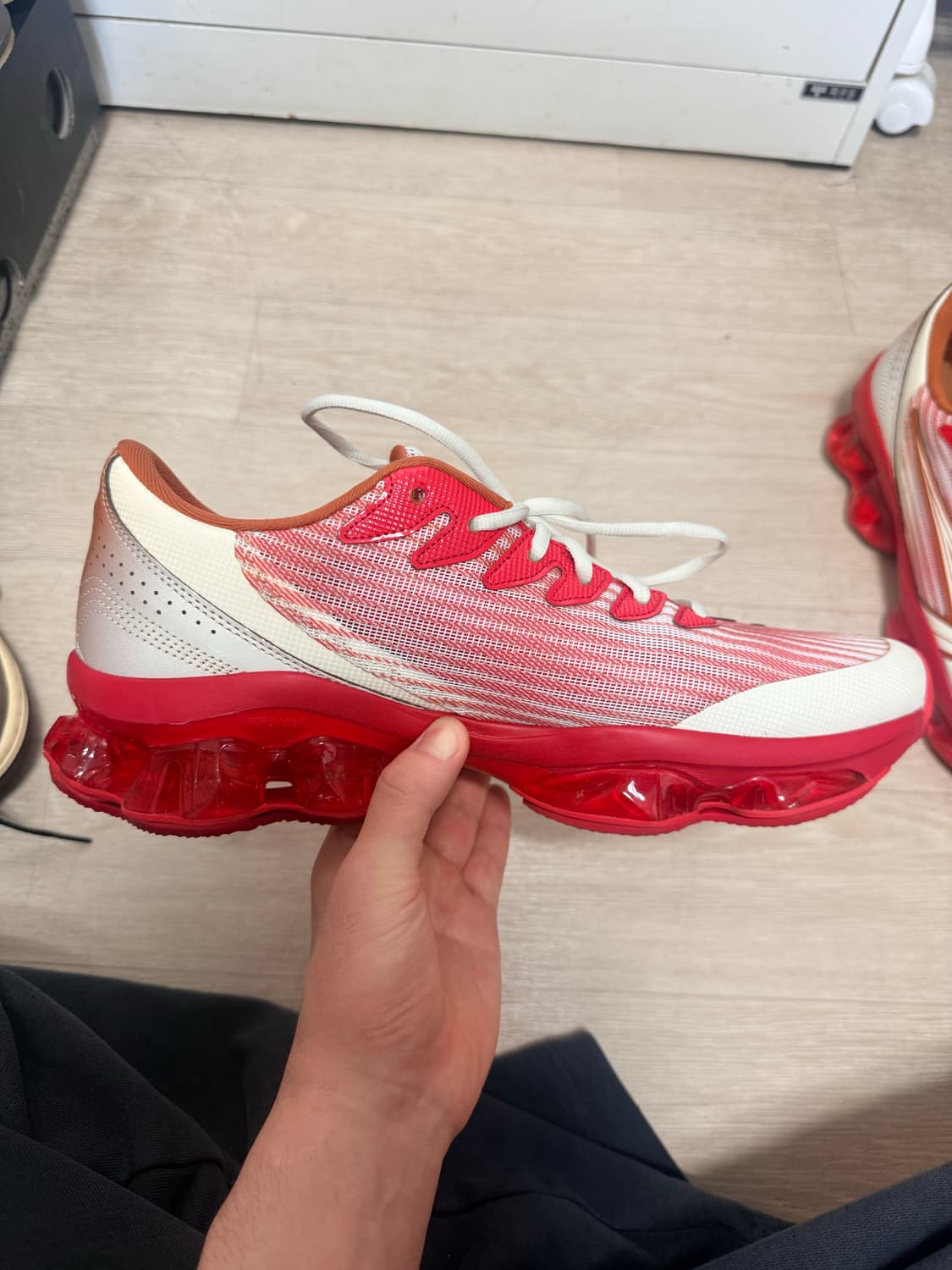 아식스 키코 젤 퀀텀 레비트렉 애플 레드 295 상품이미지5