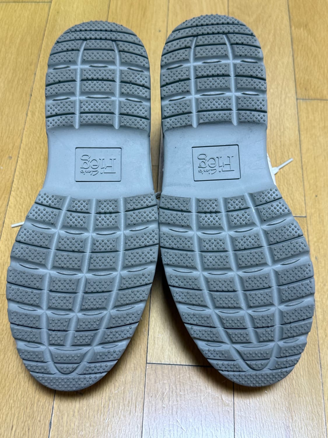 클락스 로니 피그 에잇 스트리트 선덜랜드 베이지 아이보리 구동화 275 상품이미지10