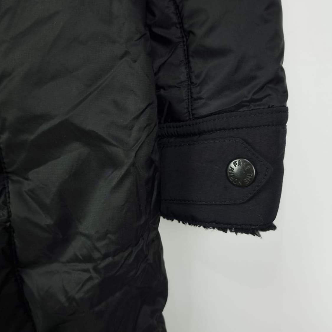 [노스페이스] 구스다운 슬림핏 롱패딩 블랙 M16828 상품이미지7