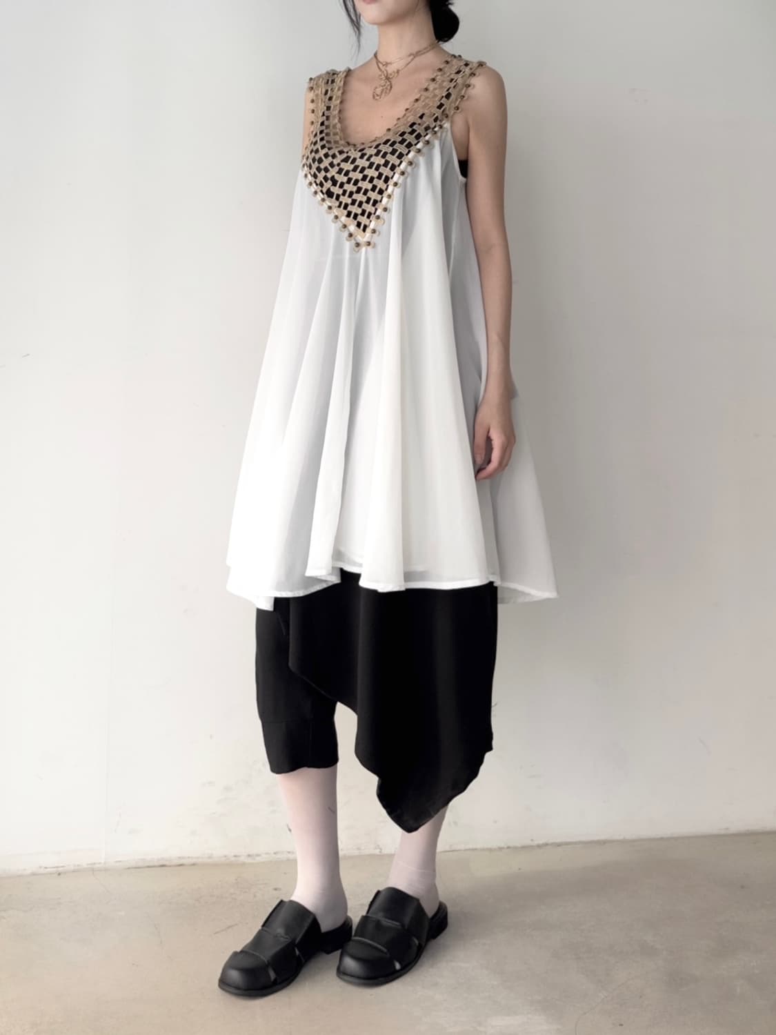 Aphrodite gold stud sheer top & ops 상품이미지5