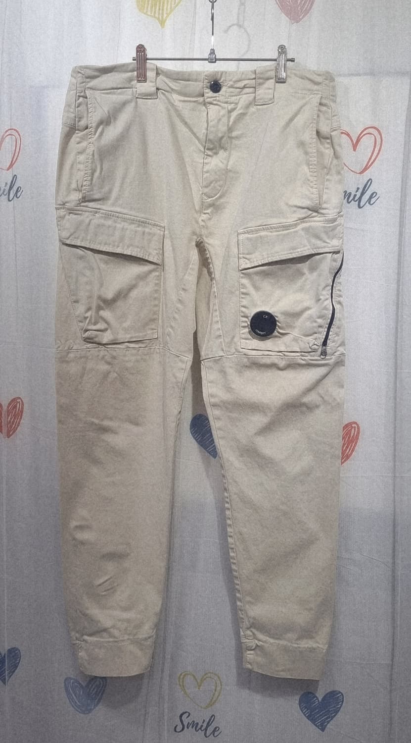 정품) CP컴퍼니  카고 조거 팬츠  상품이미지1