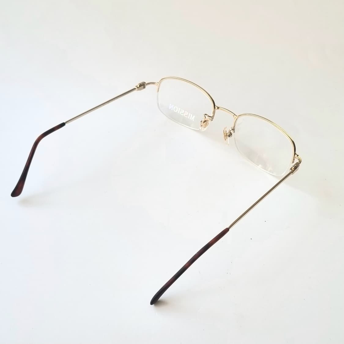 데드스탁 스텐다드 반무테 깔끔한 안경테576 상품이미지6