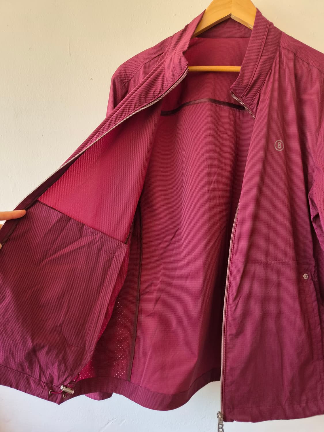 보그너  하프넥 잔스트라이프 바람막이점퍼
 상품이미지3