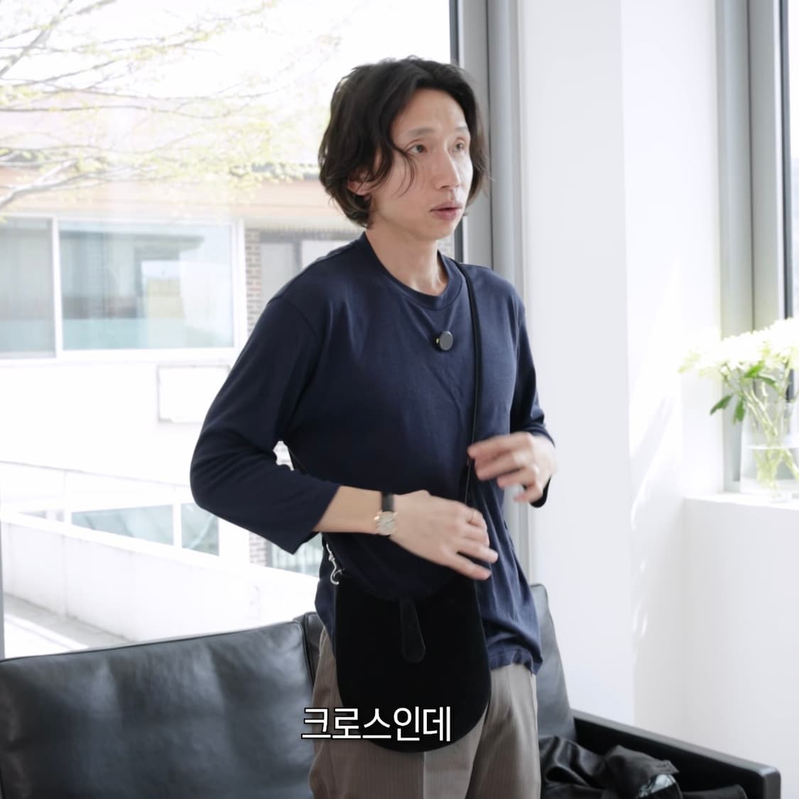 피비파일로 26ss 미니 빈 슬링백/블랙 스웨이드 상품이미지3