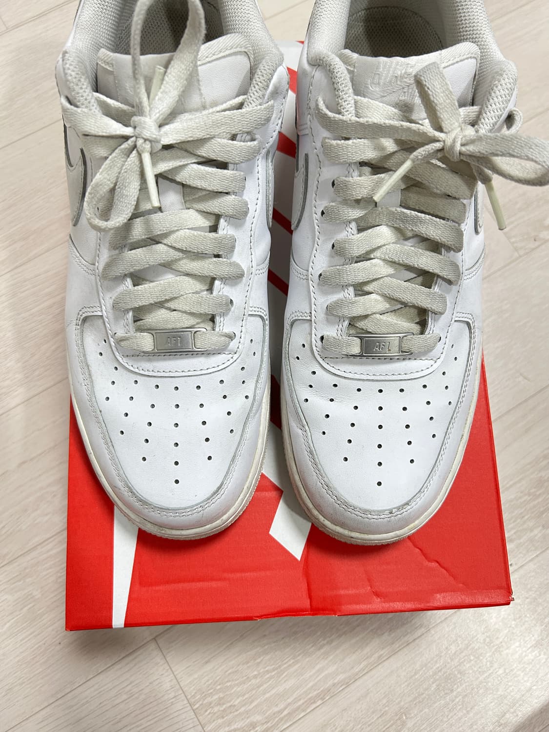 나이키 에어포스 상품이미지1