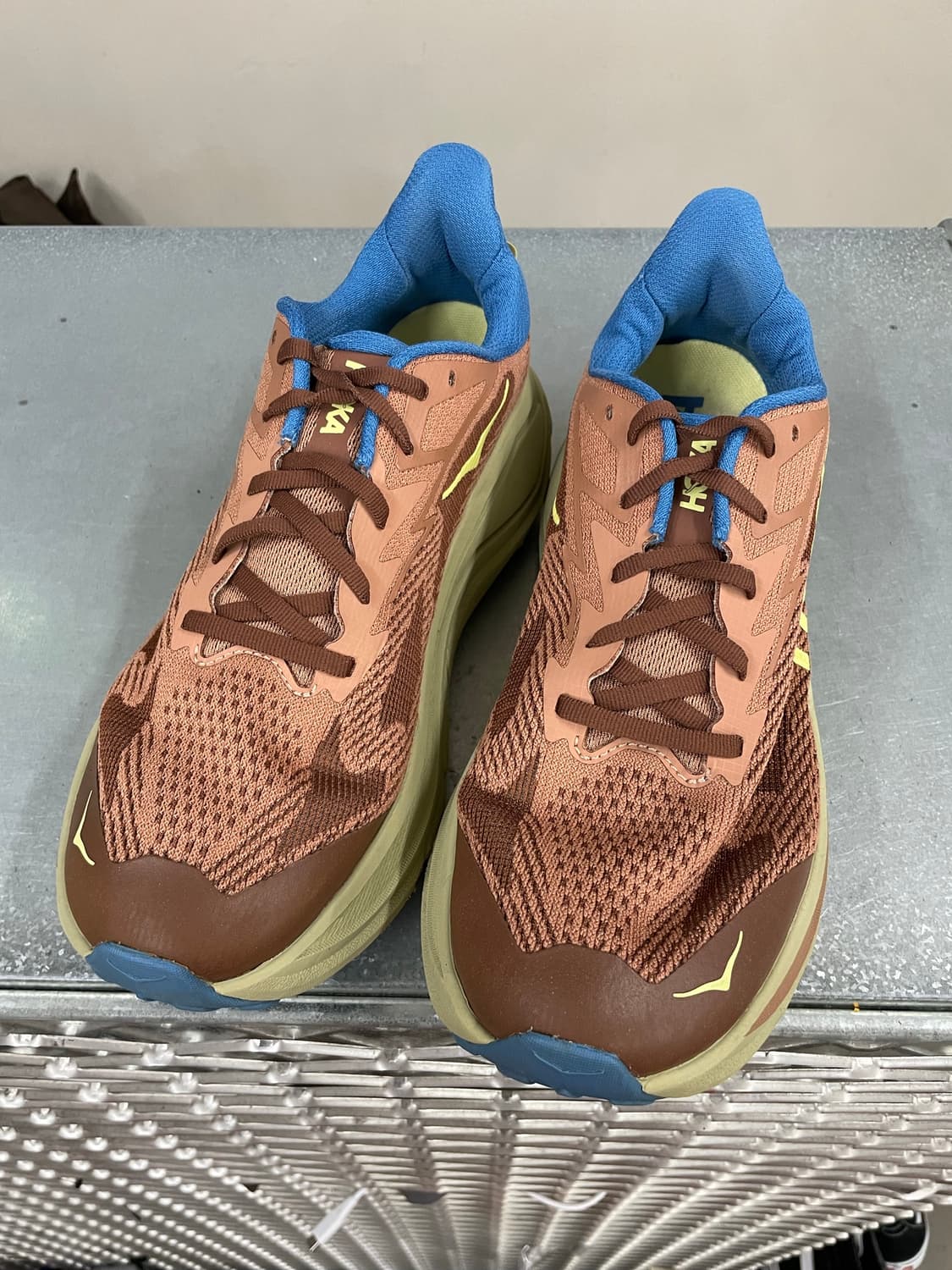 호카 챌린저 8 메이플 카다멈 280 (gr-5400) 상품이미지2