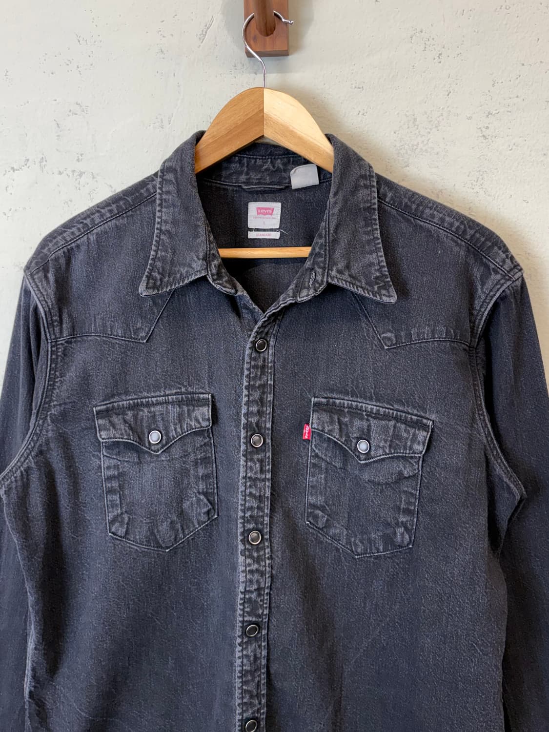 리바이스 흑청 데님 웨스턴 버튼 셔츠 상품이미지4