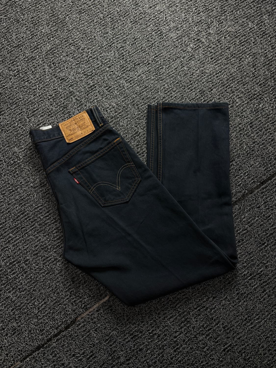 리바이스 505 레귤러핏 블랙 데님 팬츠 1771 상품이미지1