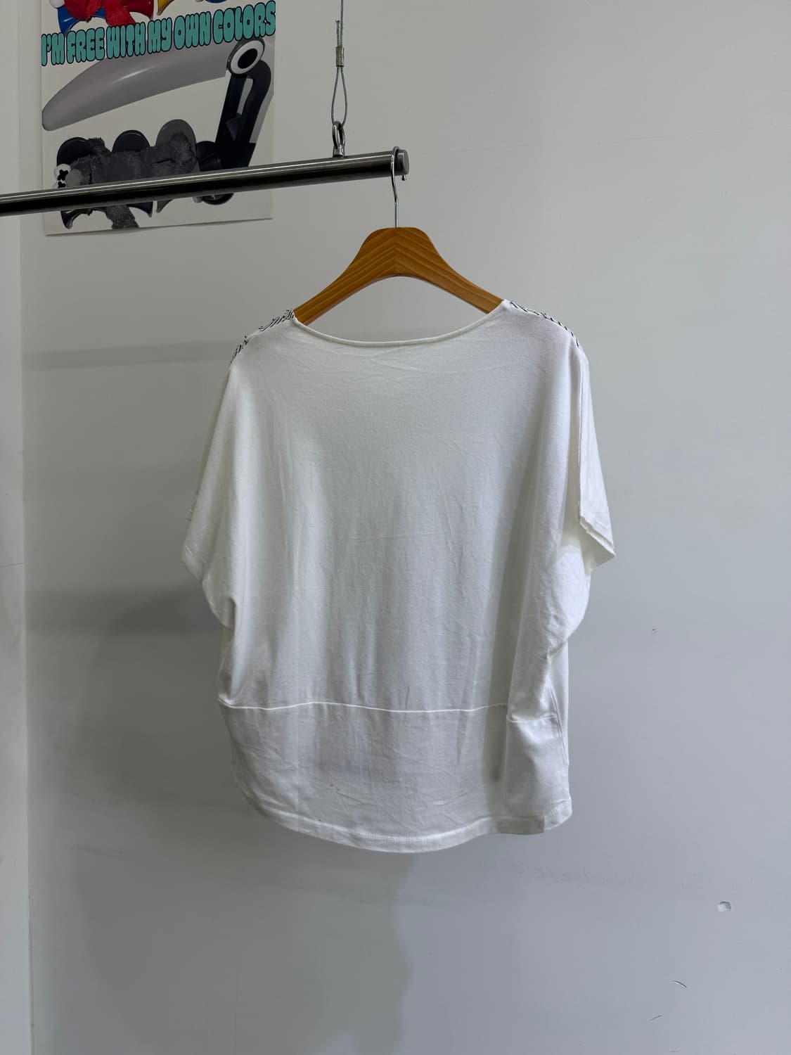 MALLA (Made in Japan) 브이넥 패턴 반팔 티셔츠  상품이미지5