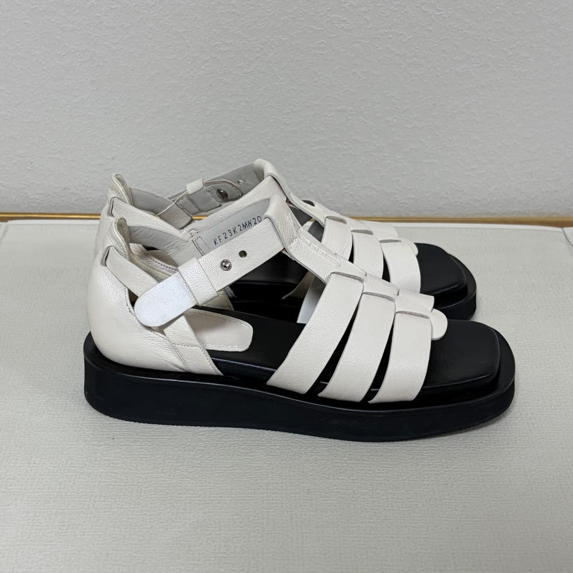 구호 샌들 베이지 상품이미지3