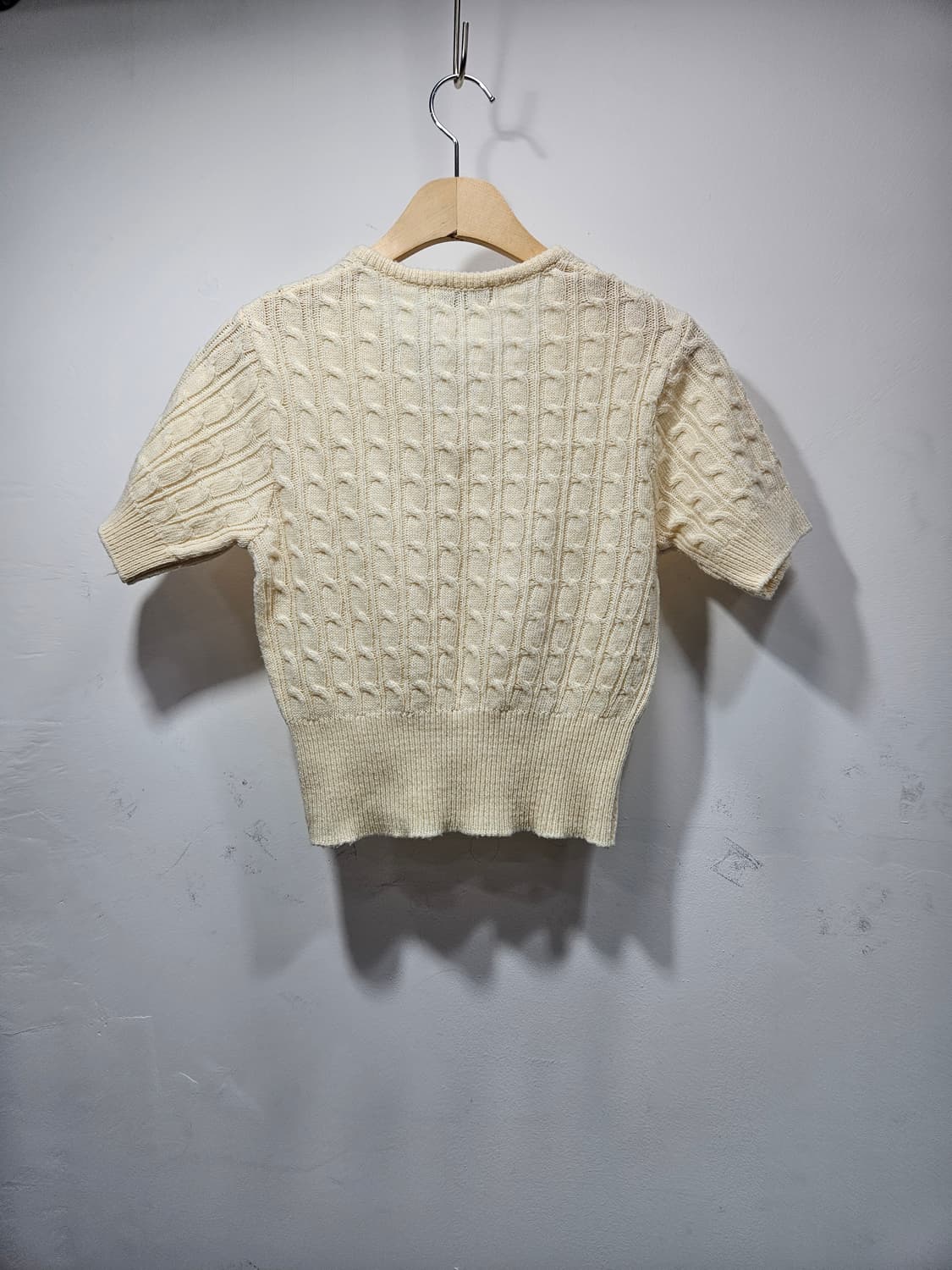 브이넥 꽈배기 반팔 니트 상품이미지7