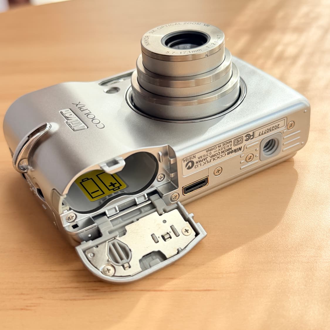 ✨민트급✨ Nikon COOLPIX  니콘 쿨픽스 L12 클래식 실버🤍 상품이미지5