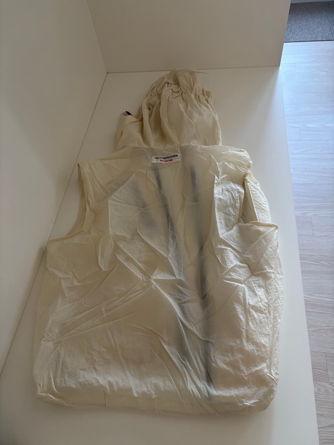 더뮤지엄비지터 바람막이 베스트 상품이미지2