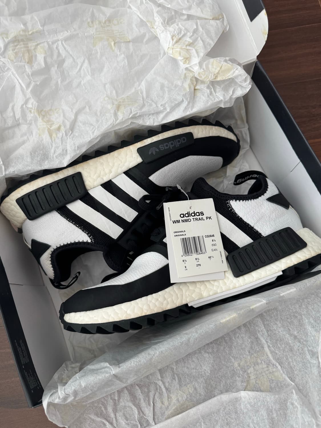아디다스 오리지널 x 화이트 마운티니어링 NMD 트레일 흰검 상품이미지9